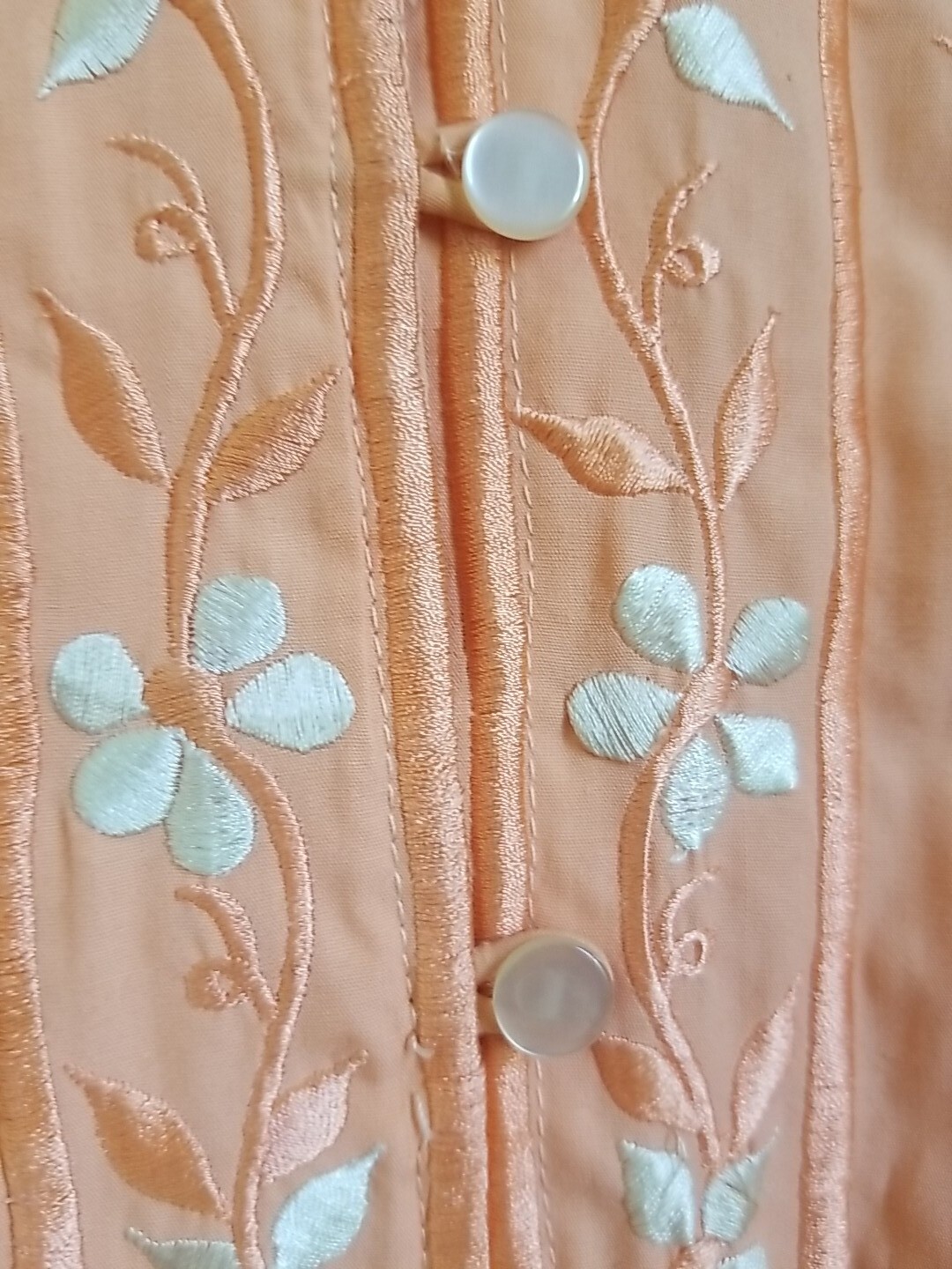 Vintage 1970s Chuchi Dress Med. Peach Embroidered Butterfly Mandarin Collar BOHO