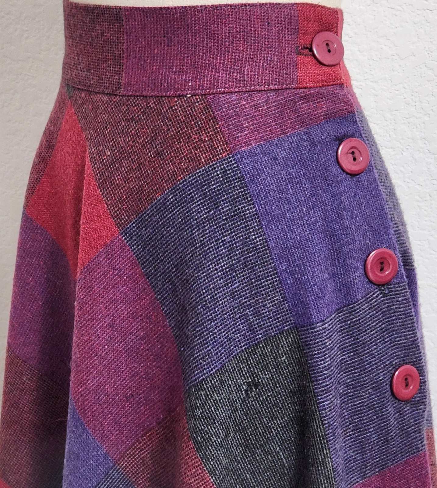 Vintage High-end Wool Blend Magenta Plaid Skirt w Matching Cape Poncho 2pc Set 3
