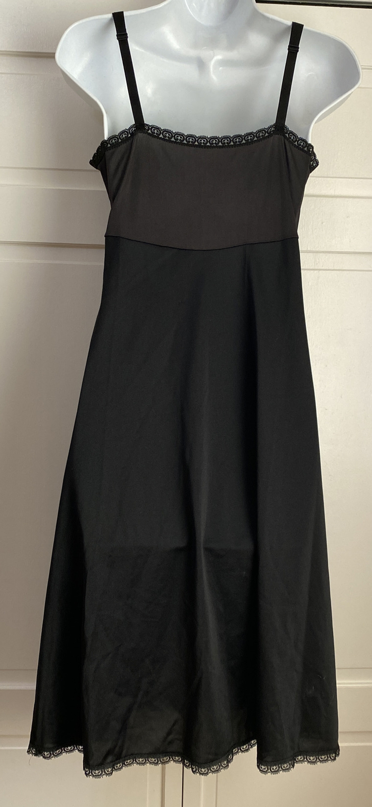 Vintage ShadowLine Women’s Black Full Slip Size 34 Tall – 34T SHIPS FREE