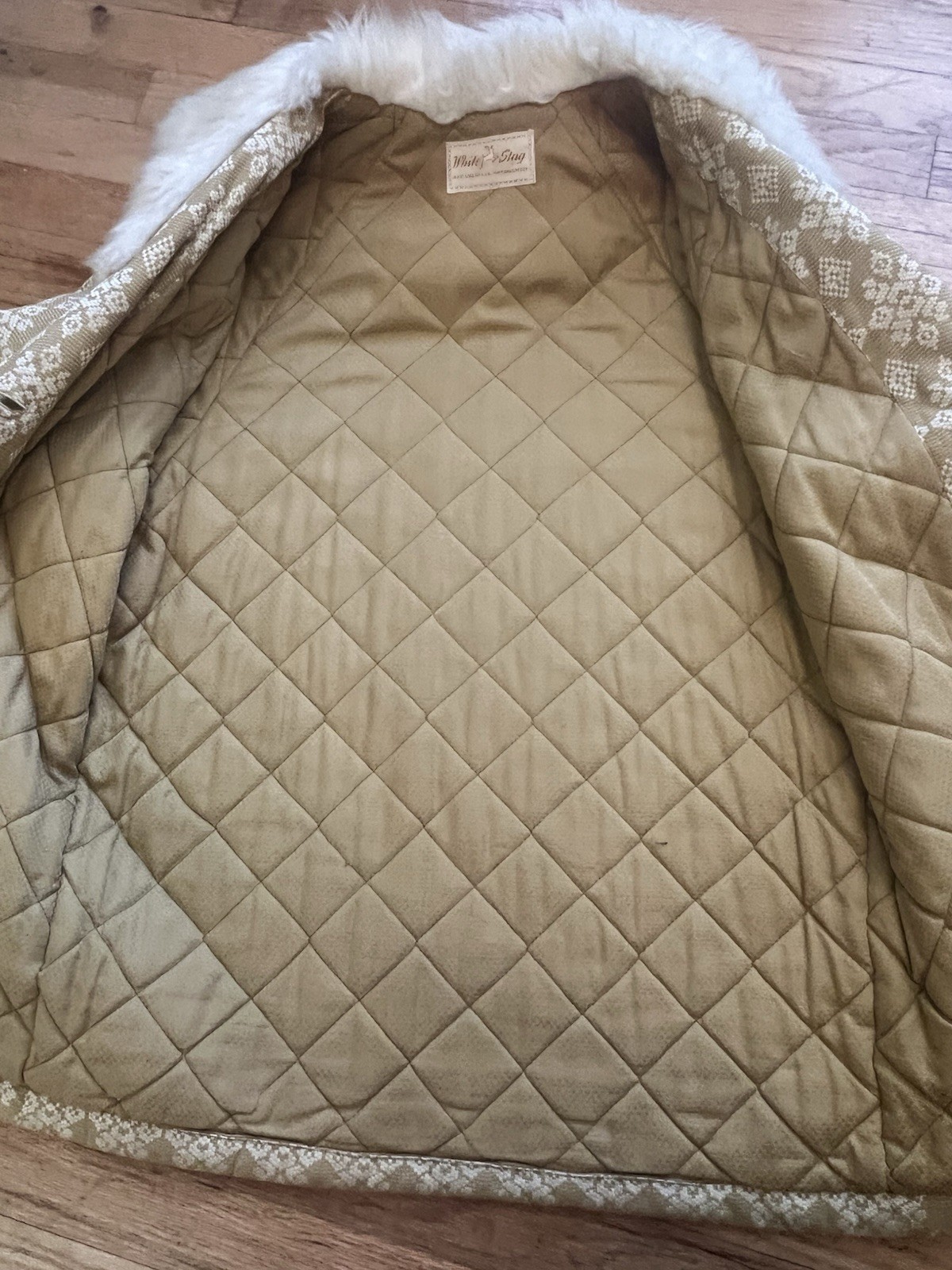 Vintage White Stag Women’s Coat Late 60’s Early 70’s Faux Fur Collar Size Large