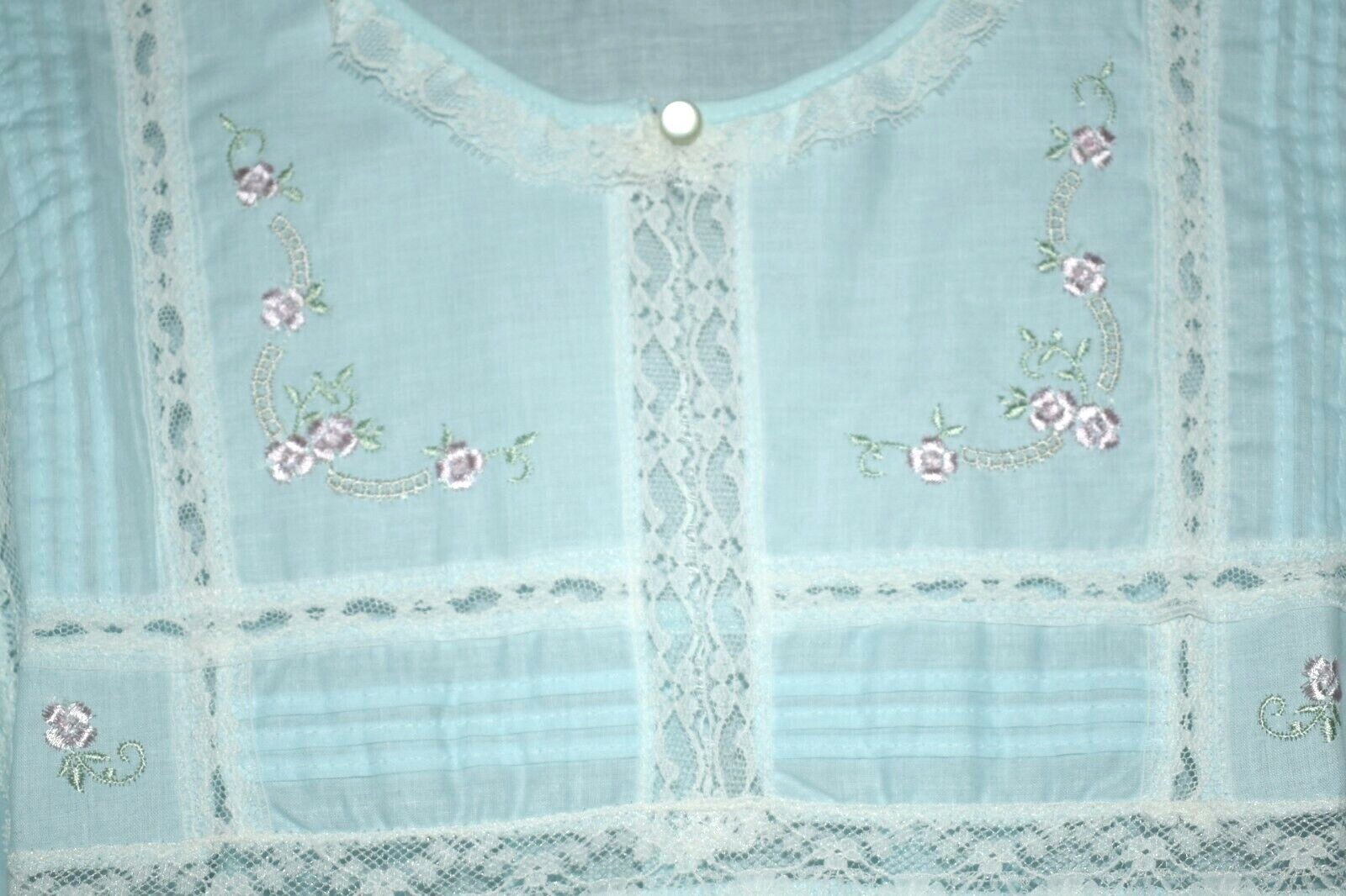 Vintage BARBIZON Nina Night Gown Blue 100% CottonEmbroidered sz M UNWORN