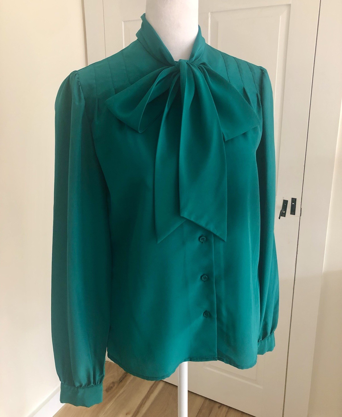Vintage 1980s Teal Blouse XS S Tie Neck Pussy Bow Blue Green New Wave Office