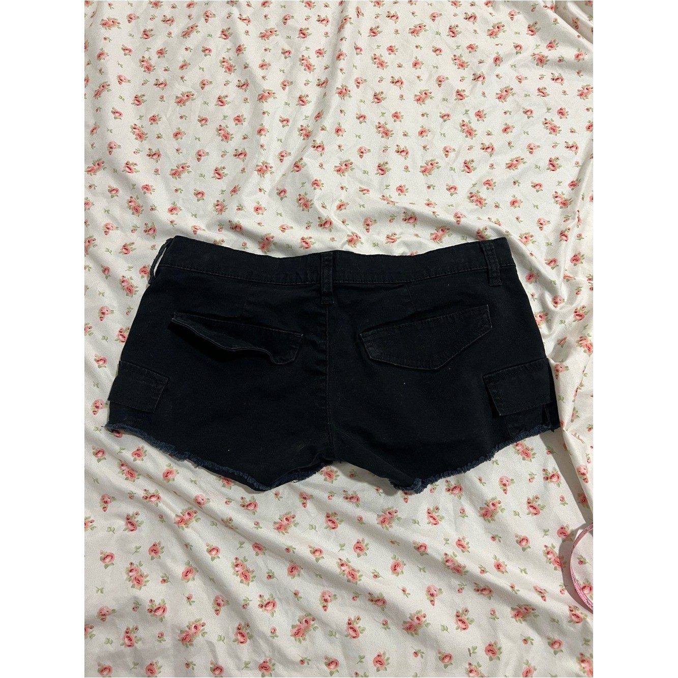 vintage black mudd low rise cargo mini shorts