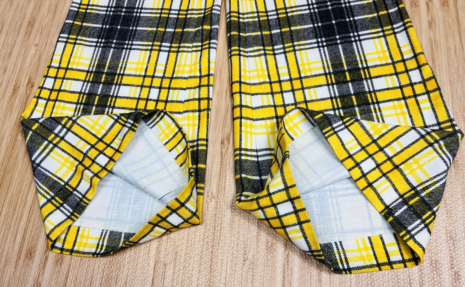 Vtg Glen Of Michigan Womens 26 Elastic High Waist Retro Black Yellow Plaid Pants