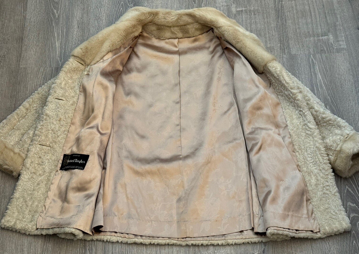 Vtg 1960’s Russel Taylor Textured Fur Button-Up Tan Lined Coat Women’s S/M