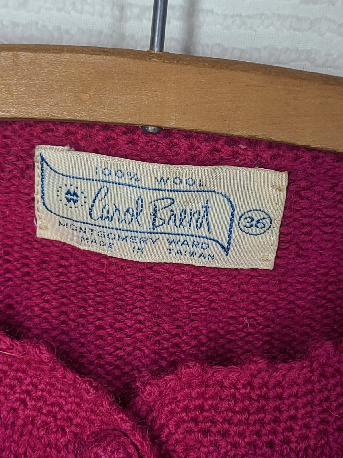 Vtg 60s Magenta Cardigan Sweater 100% Wool Crochet Buttons S M Carol Brent Pink