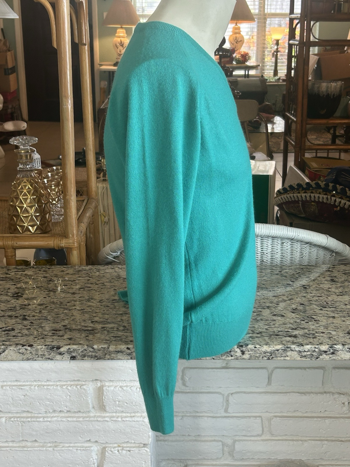 Vintage 70s 80s Doral Country Club FL Women’s V-Neck Green Sweater Large