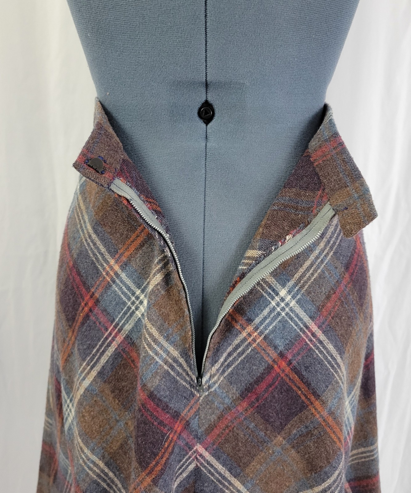 Vtg Quarter Circle Wool Skirt on the Bias in Brown/Blue/Red/Orange Plaid Size XS