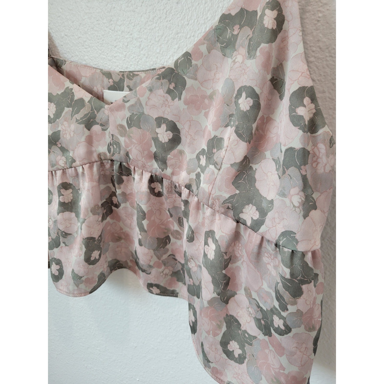 Wilfred Aritzia Floral Babydoll Cami Tank Top Pink Gray Size Medium