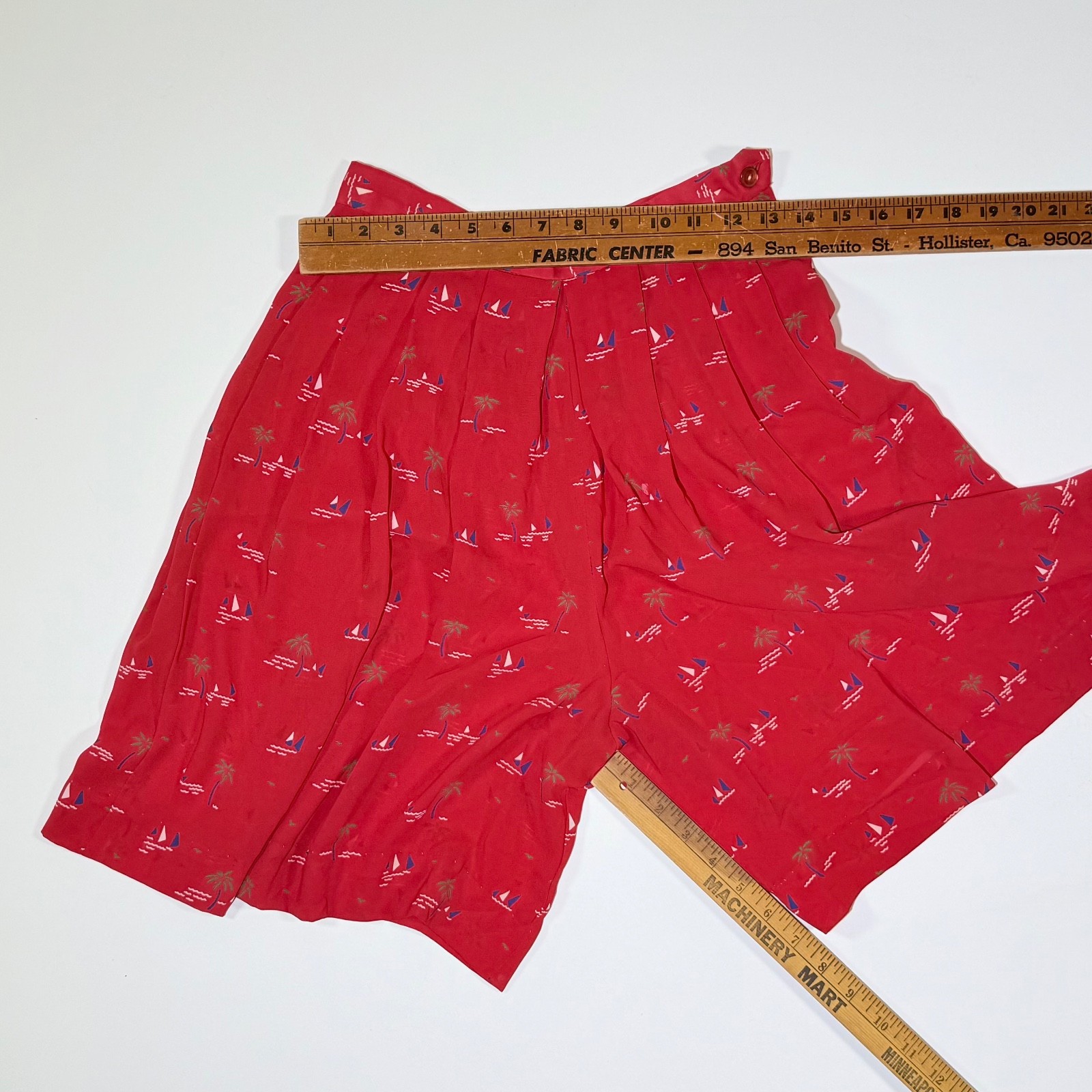 Vintage 1970s Campus Casuals Culottes Shorts