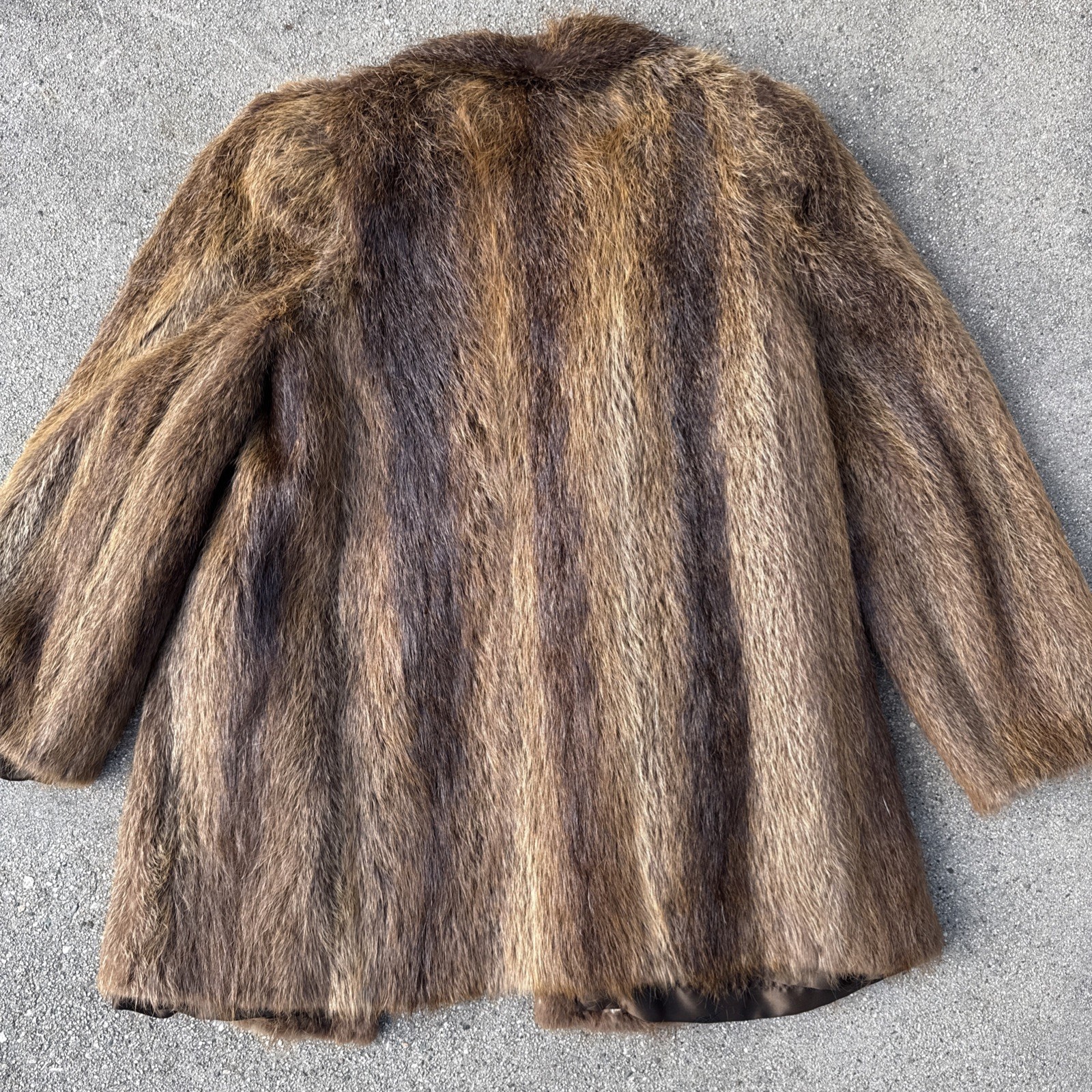 Argentina Golden Nutria Shades of Brown Fur Coat Shoulder Pads SZ M – L