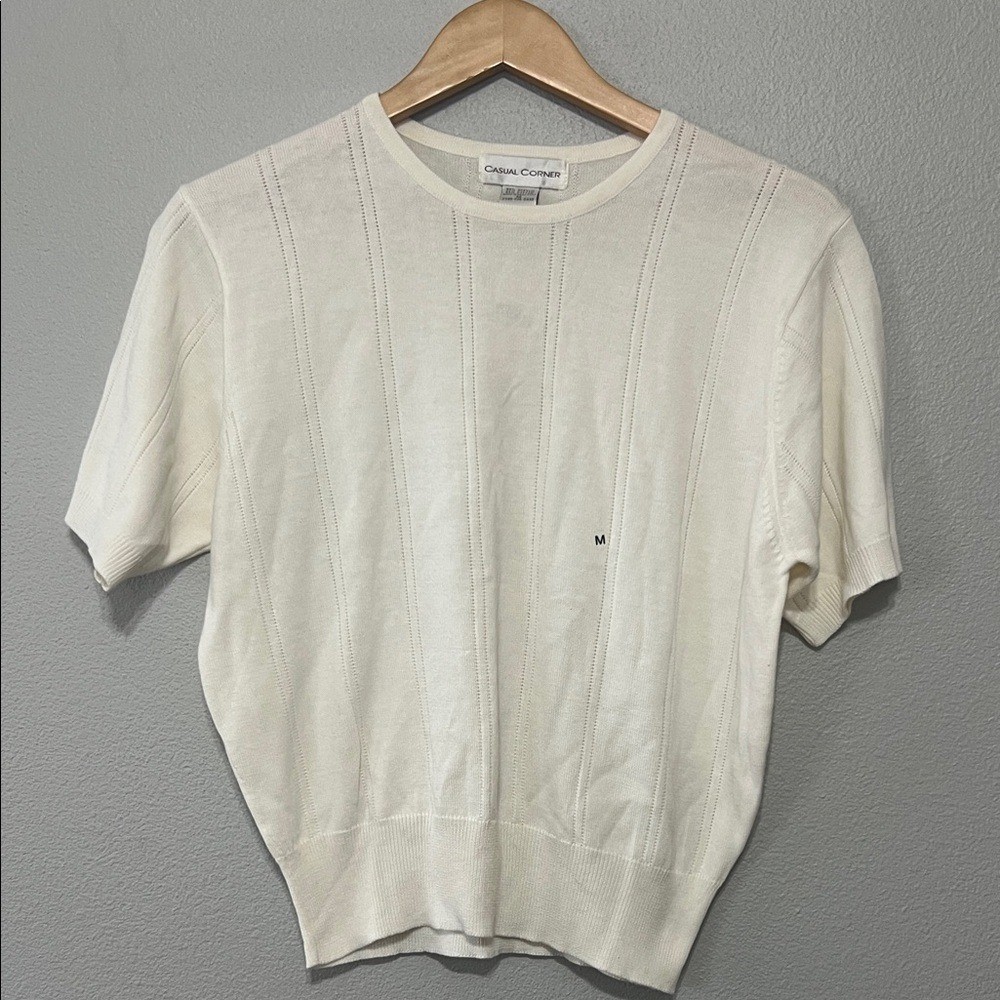 Vintage 90’s Casual Corner Women’s Med Cream Short Sleeve Top Timeless New