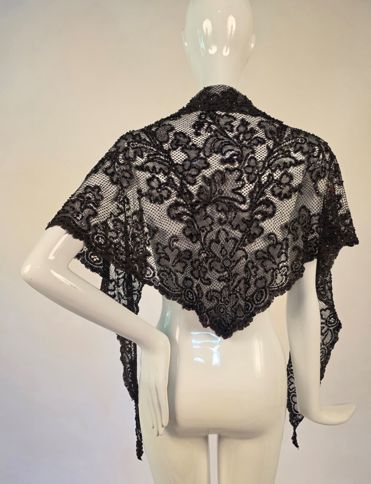 BEAUTIFUL VICTORIAN 19TH BLACK LACE CAPE W JET BLACK BEADING FOR DRESS