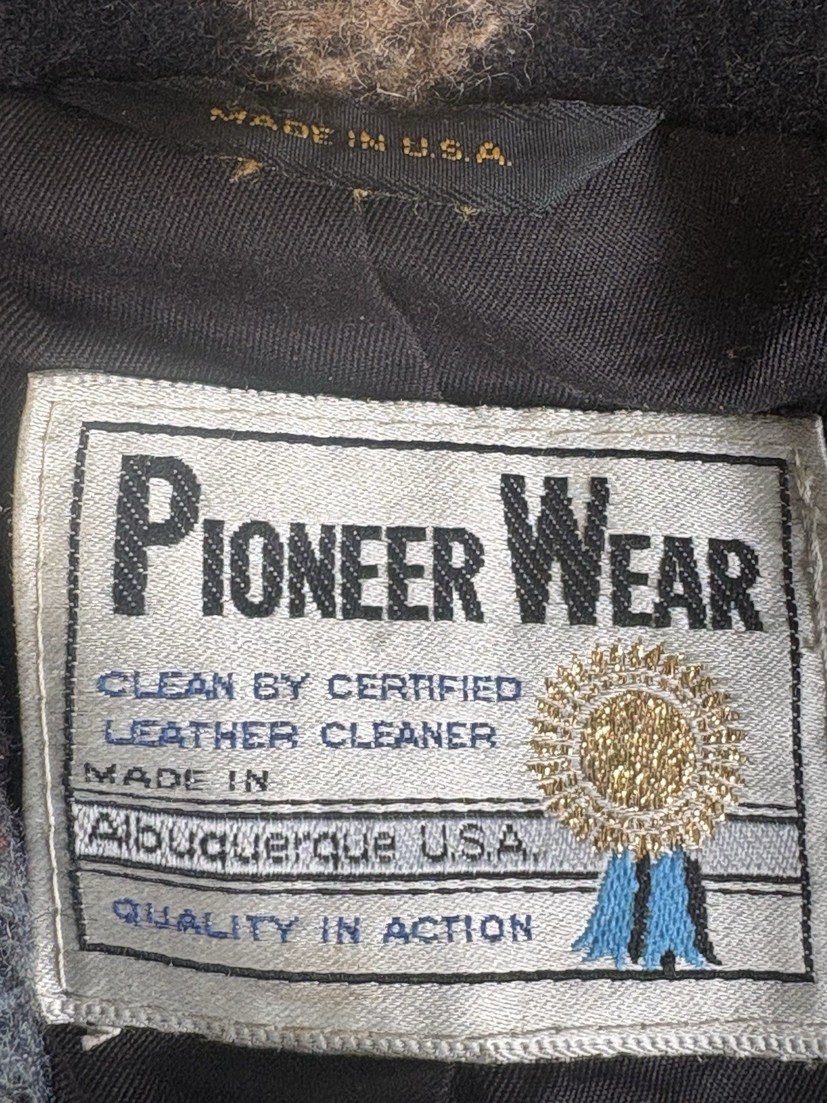 Vintage Pioneer Wear Southwestern Wool Blanket Coat Leather Fringe Jacket USA M