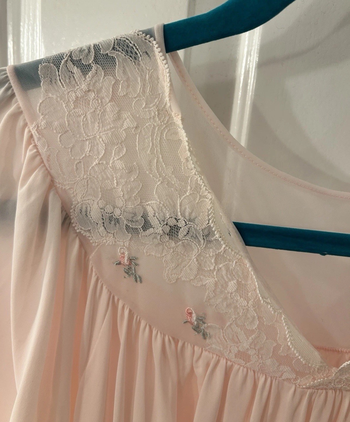 Vintage 2 Piece SHADOWLINE Pink Lace PEIGNOIR Robe (M) And Nightgown (L) Set