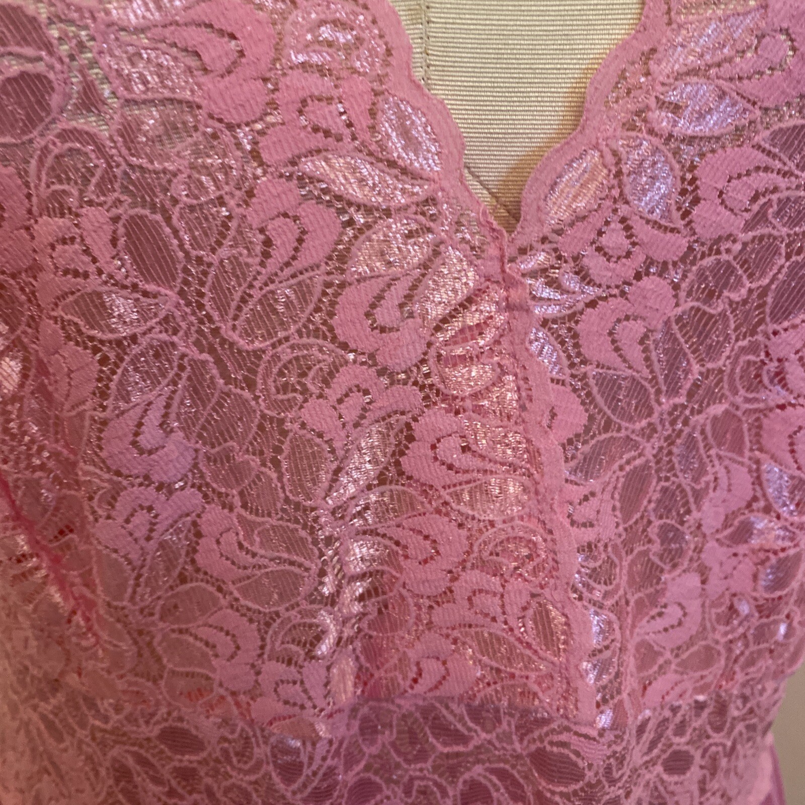 Vtg. Amoureuse Peignoir Set Pink Nightgown/Robe Size Medium Nylon
