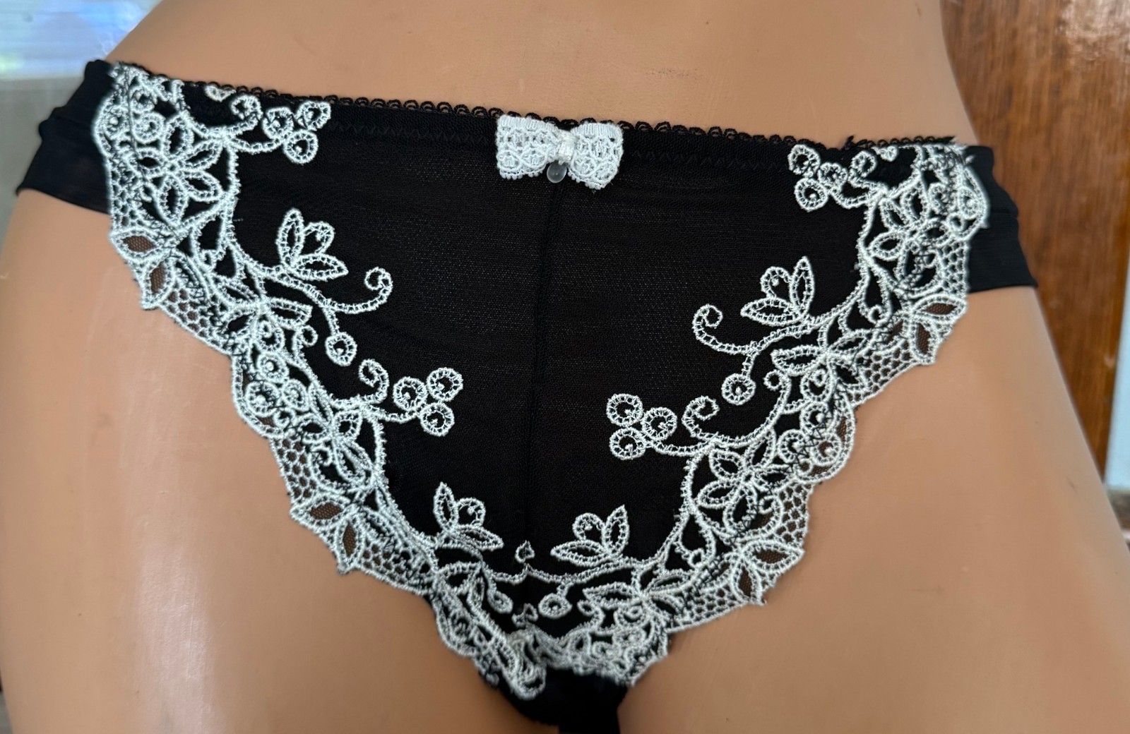Vintage Valisare Black Sheer Nylon Lacy G-String Bikini Panties Sissy L