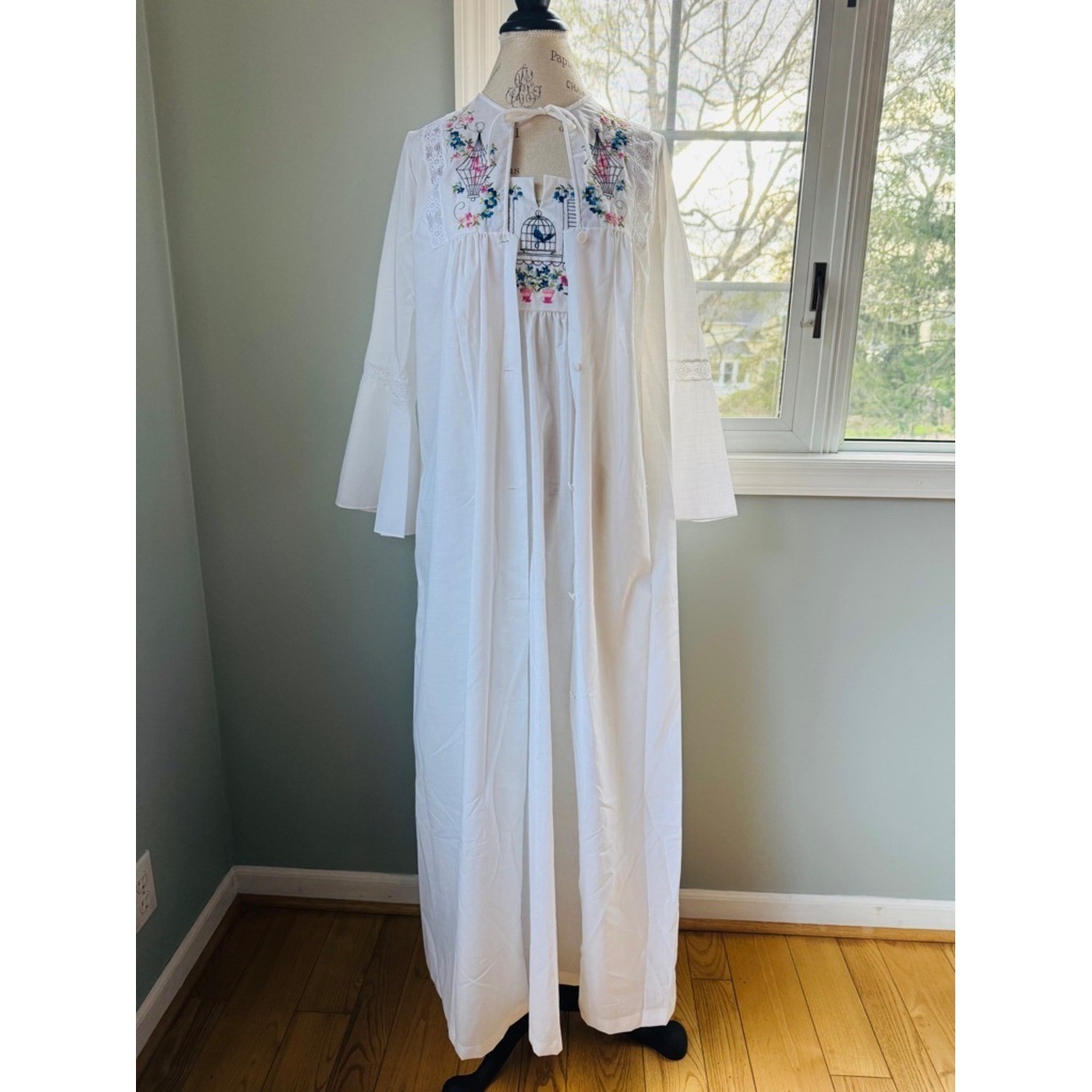 Sears Vintage embroidered bird floral cotton gown and duster set NWOT small