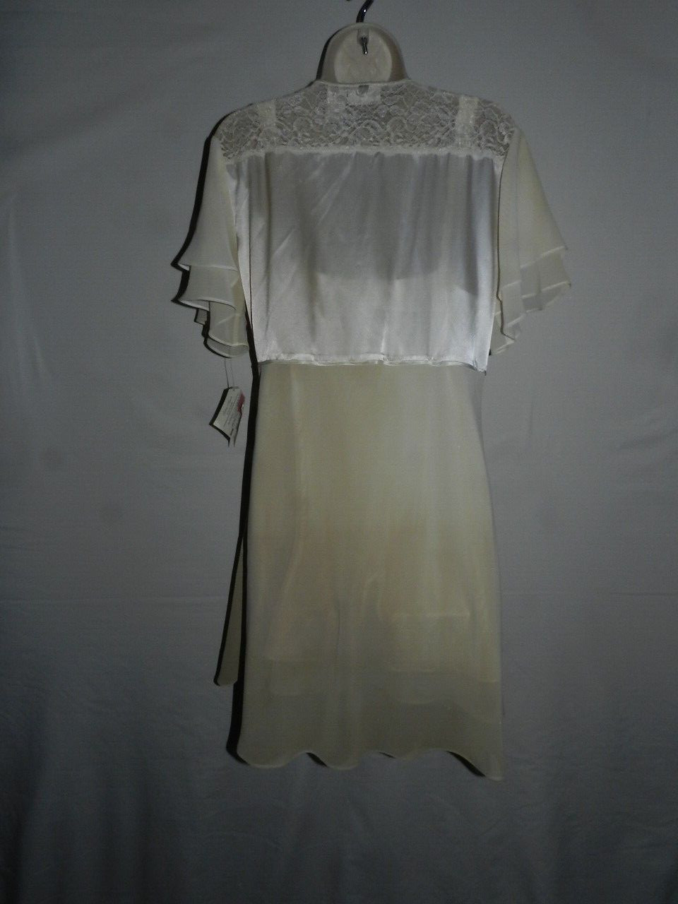 Ivory Medium Set Intimo Amore lingerie 2 pc robe babydoll NWT