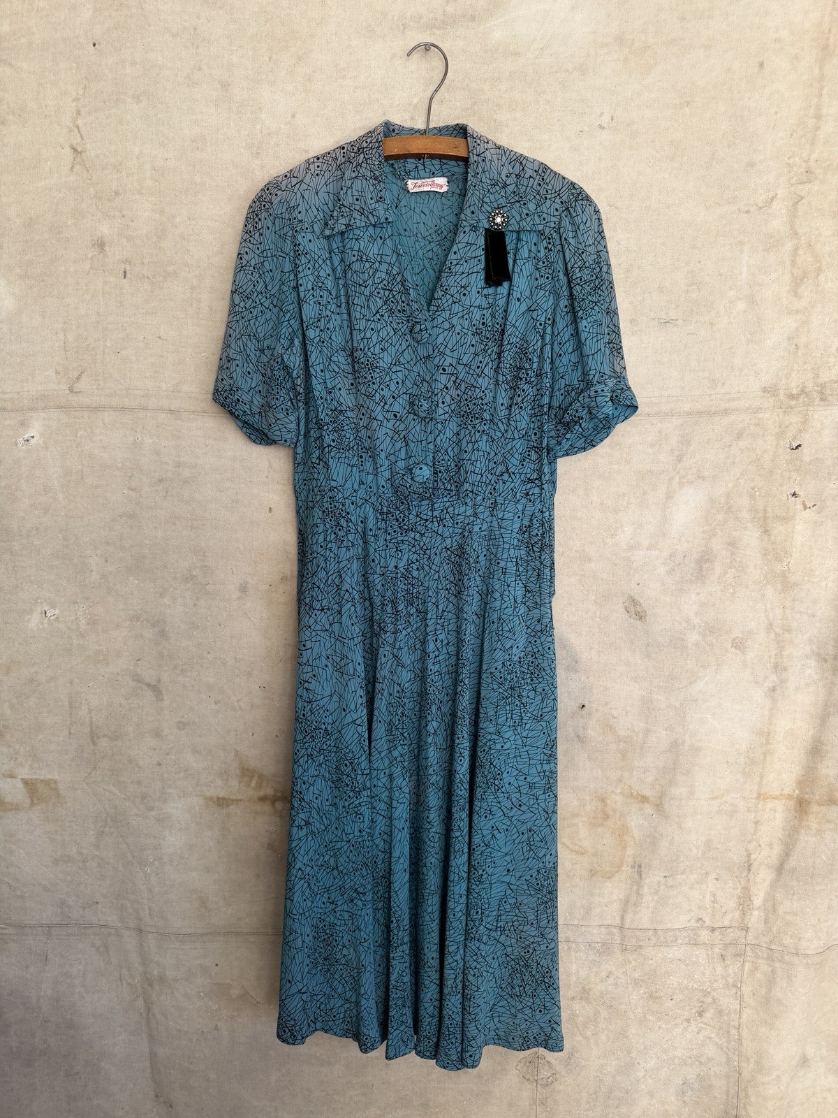 Vtg 40s Puritan Forever Young Rayon Dress, Blue/Black Novelty Rockabilly Print