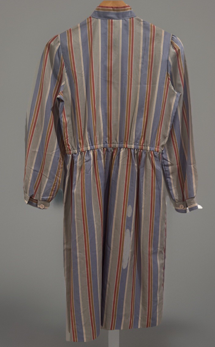 Vtg “The Shirtdress” made in The U.S.A M Gray, Blue and Orange Stripes Women
