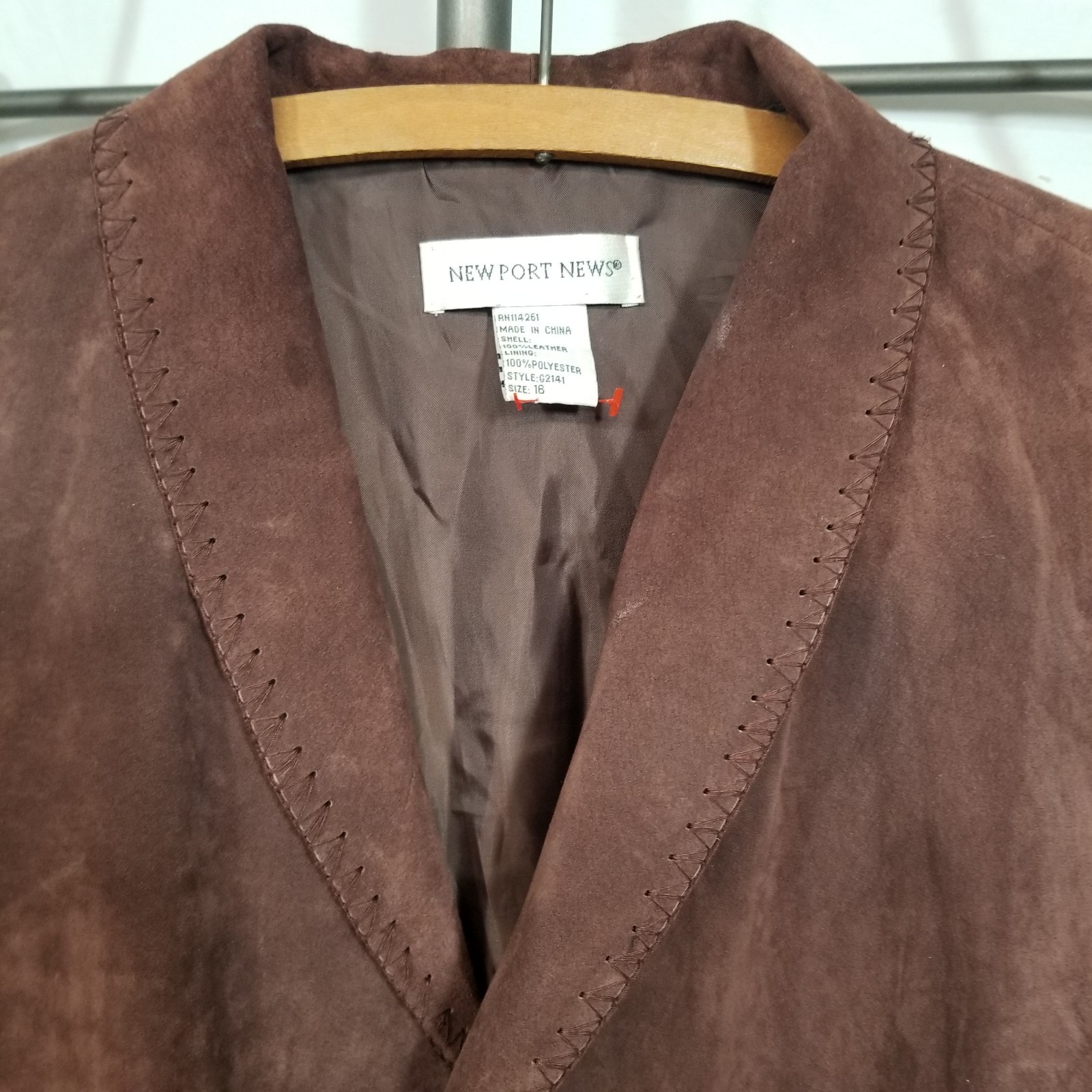 VTG Newport News Chestnut Brown Genuine Suede Womens Sz 16 Stylish Blazer