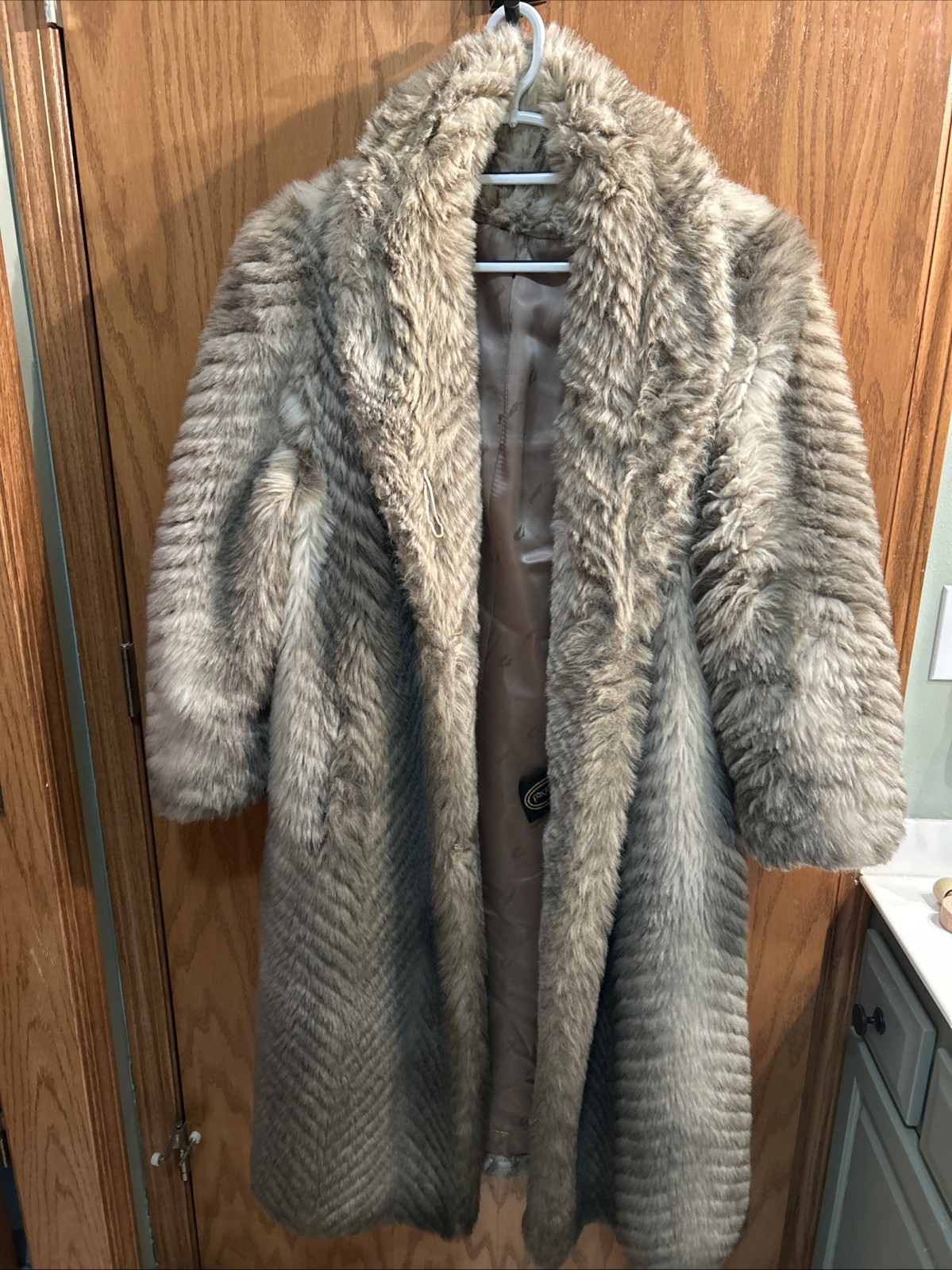Vintage Foxrun Faux Fur Coat Made in USA sz Large Fox Run READ