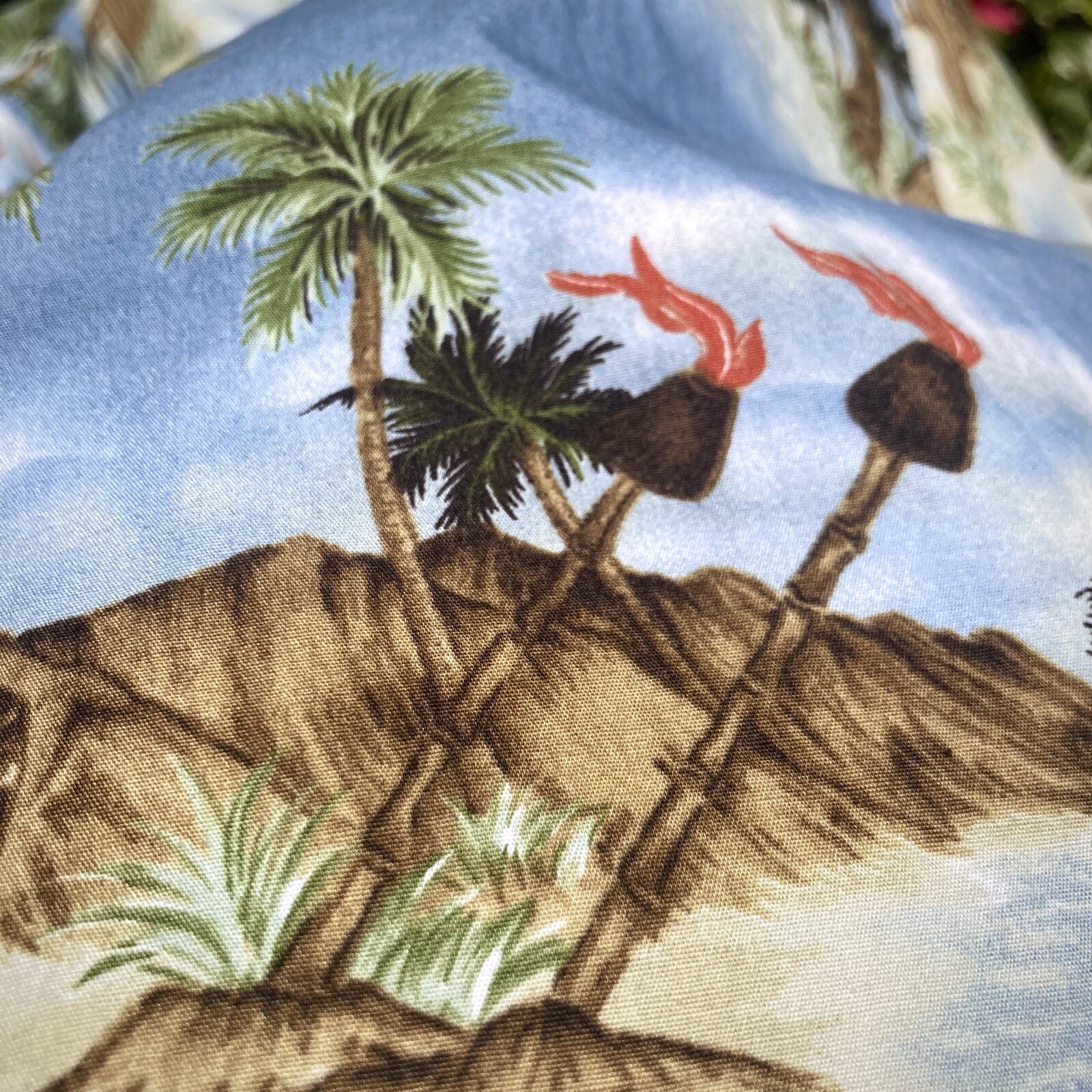 Hilo Hatties 1990s tropical Hawaiian light blue sleeveless sheath dress Size 14