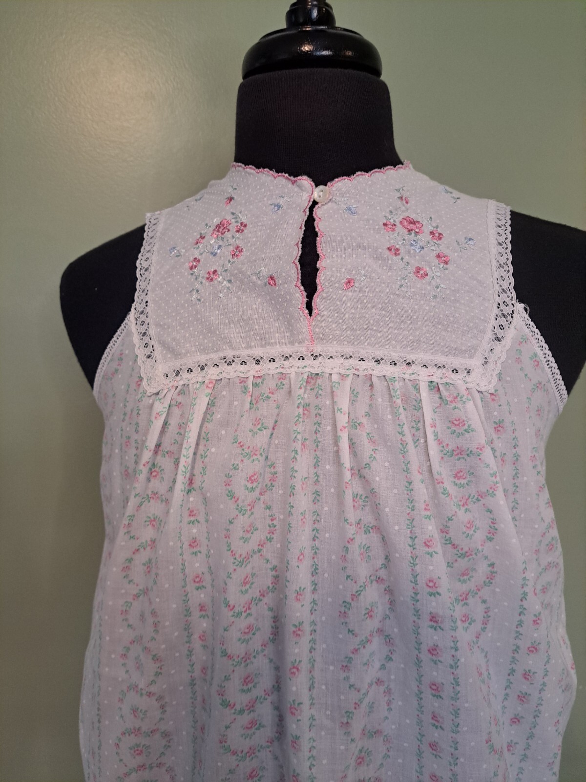 Damea Pink & White Thin House Coat & Night Gown Flowers Full Snap Small SEE PICT