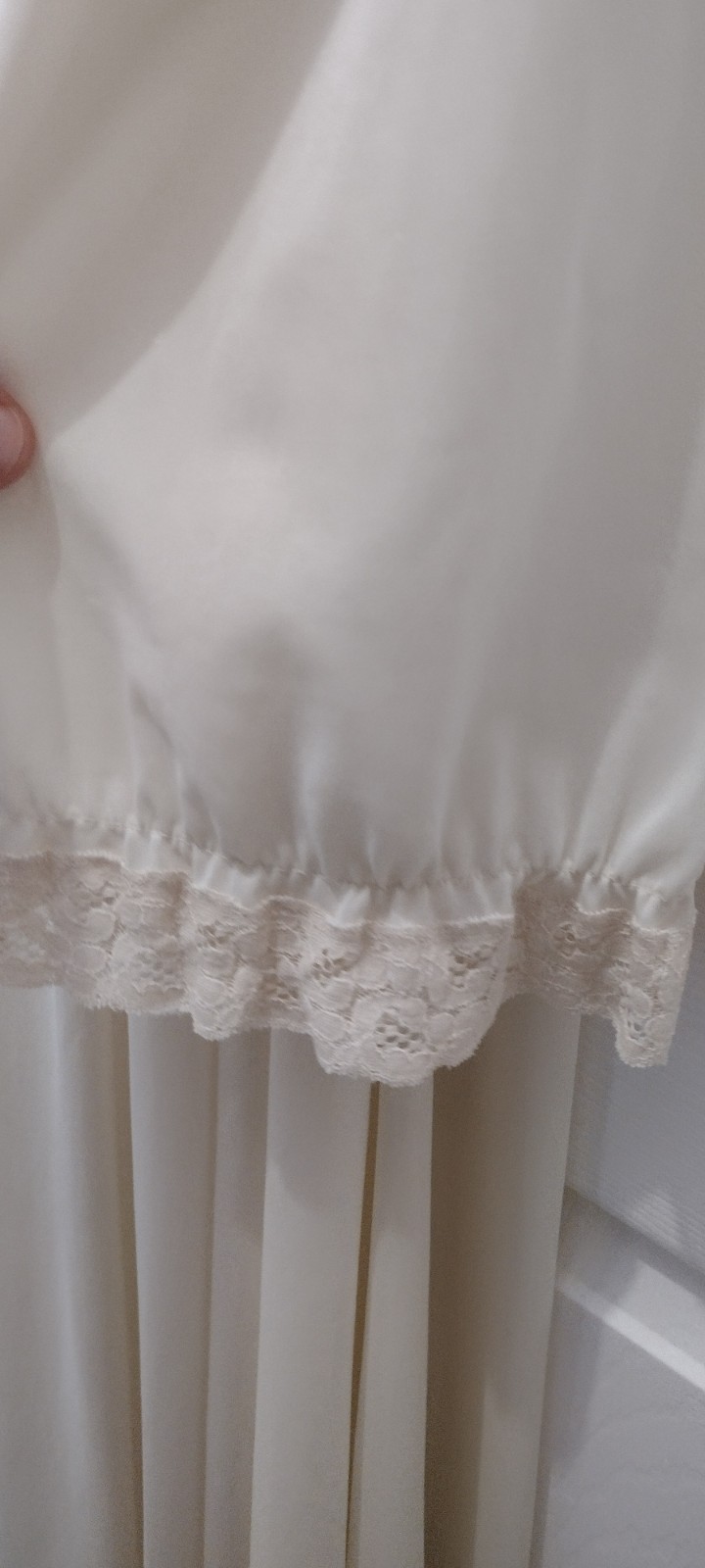 Vintage Komar Cream Lace Trim Nightgown Maxi Gown Small 100% Antron Nylon Cottag