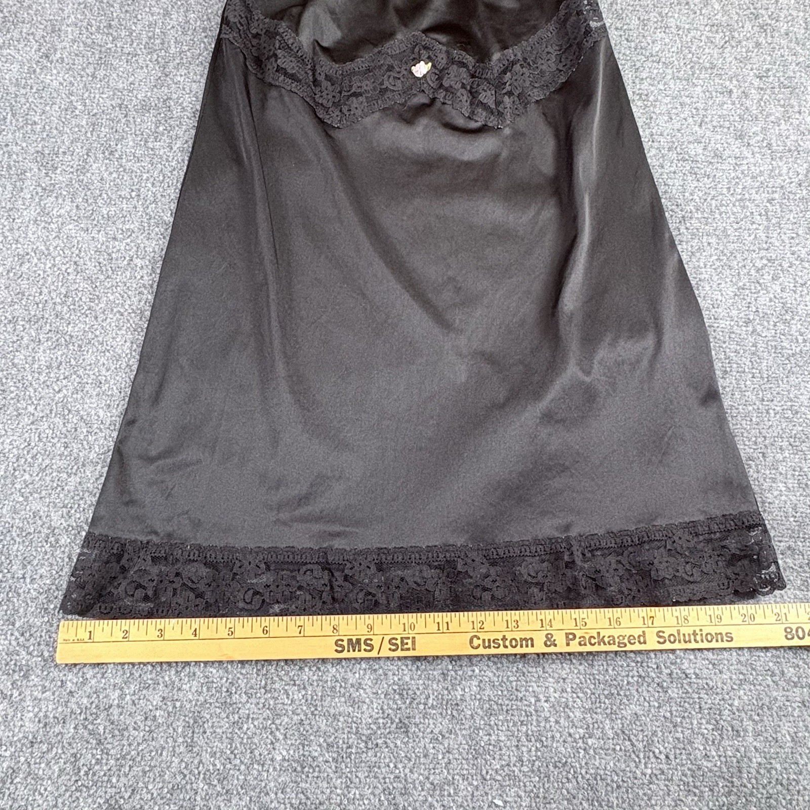 Vintage 70s Body Chic Half Slip Women’s S Black Lace Trim USA Nylon Lingerie 80s