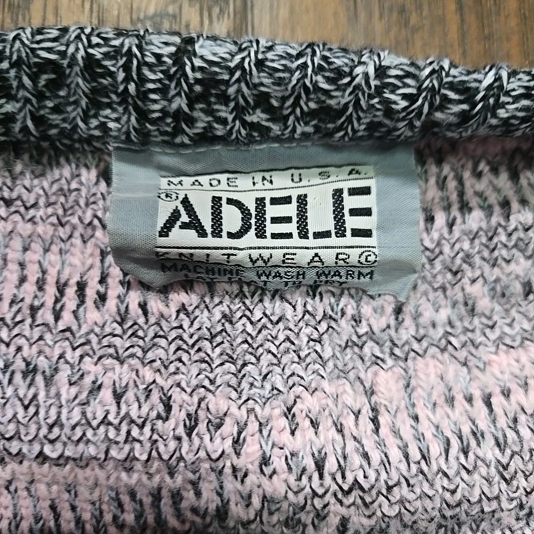 Vintage ADELE 80s Sweater Pink Black Geometric Knit Pullover 20×24 Retro M USA