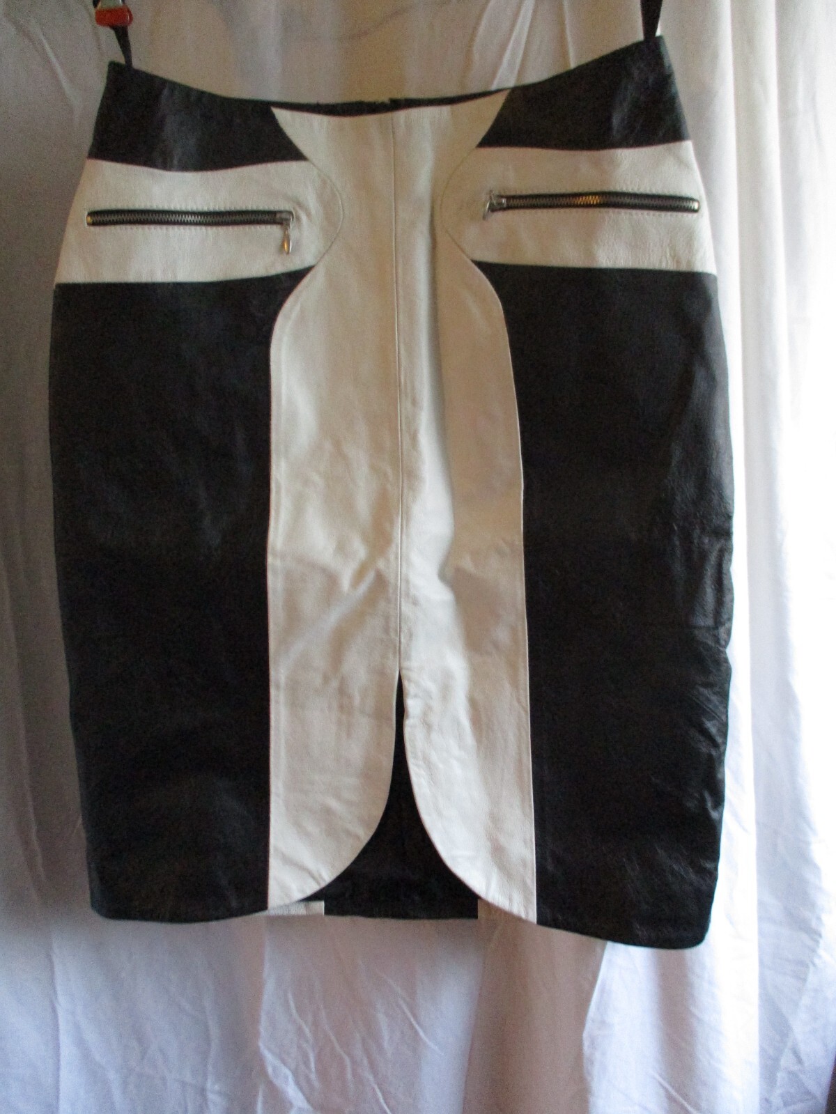4 Metro style Vintage leather black white skirt pencil 80s 90s