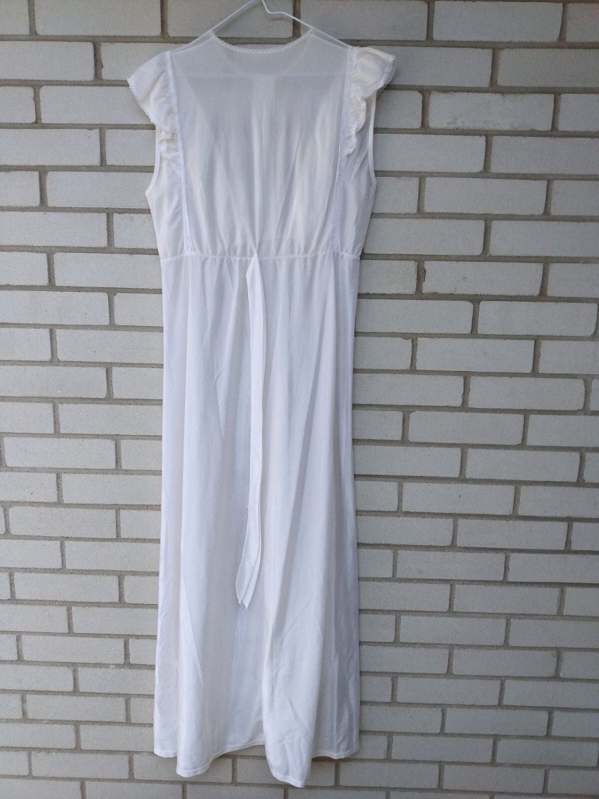 Vintage White Nylon Nightgown Long Nightie 39″ Bust Small Empire Waist