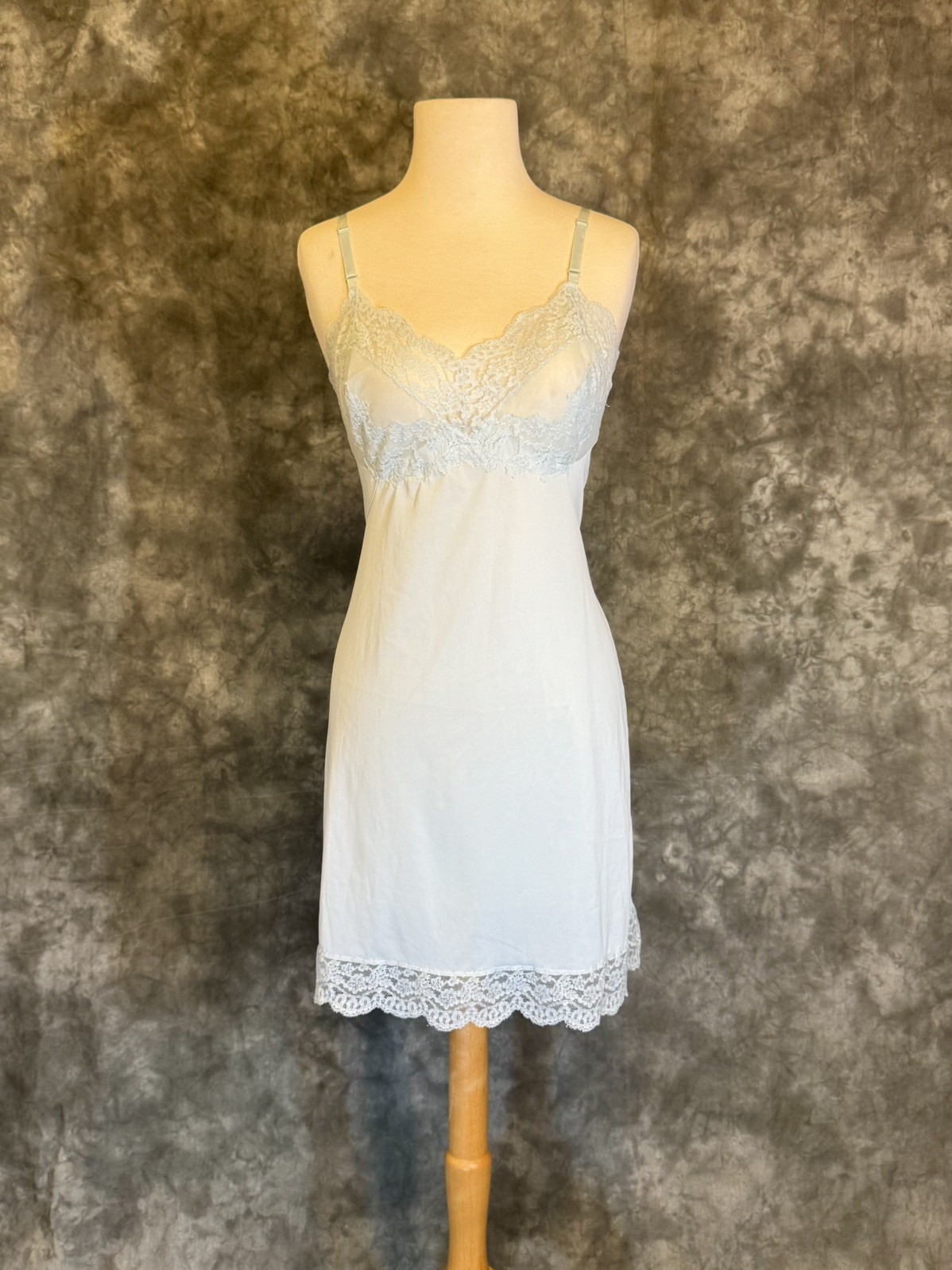 1960/70s VTG Vassarette Nylon Blue Full Slip w/ Chiffon &Lace 34