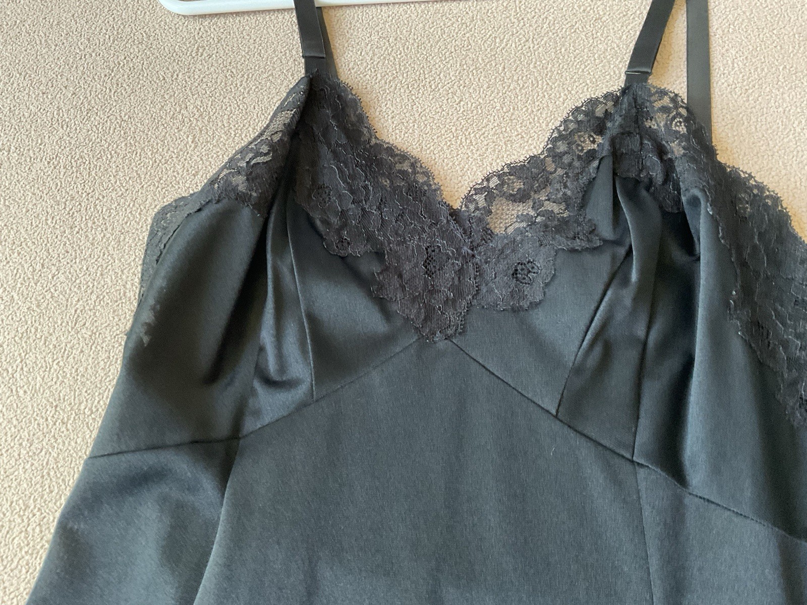 Black Nylon Full Slip No Tags Sz. 32 View Measurements G1-16