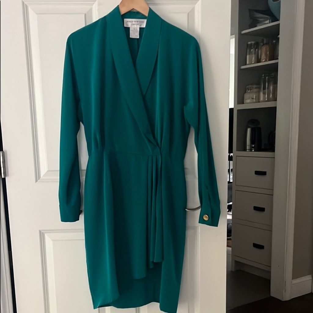 Vintage Jones NY pleated wrap style dress size 10 emerald green