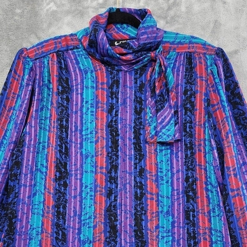 Vintage Sophisticates Jonathan Martin Top Womens L Blue Striped High Neck Office