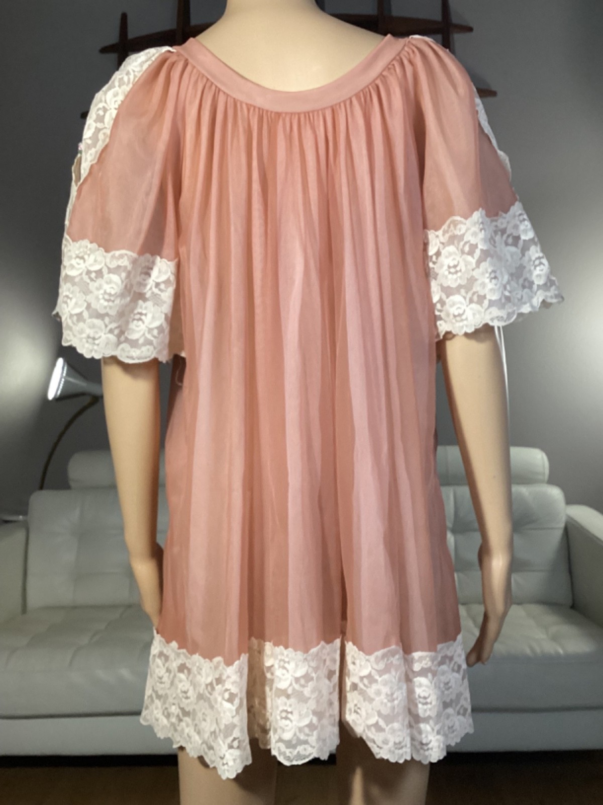 Vintage 60s Sheer Nylon Lace Jenelle of California Peignoir Robe Dusty Rose