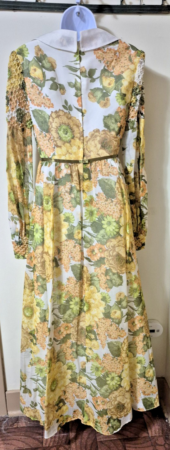 Vintage Maxi 70s Mod go go dress gathering design at Bust & sleeves Size 10