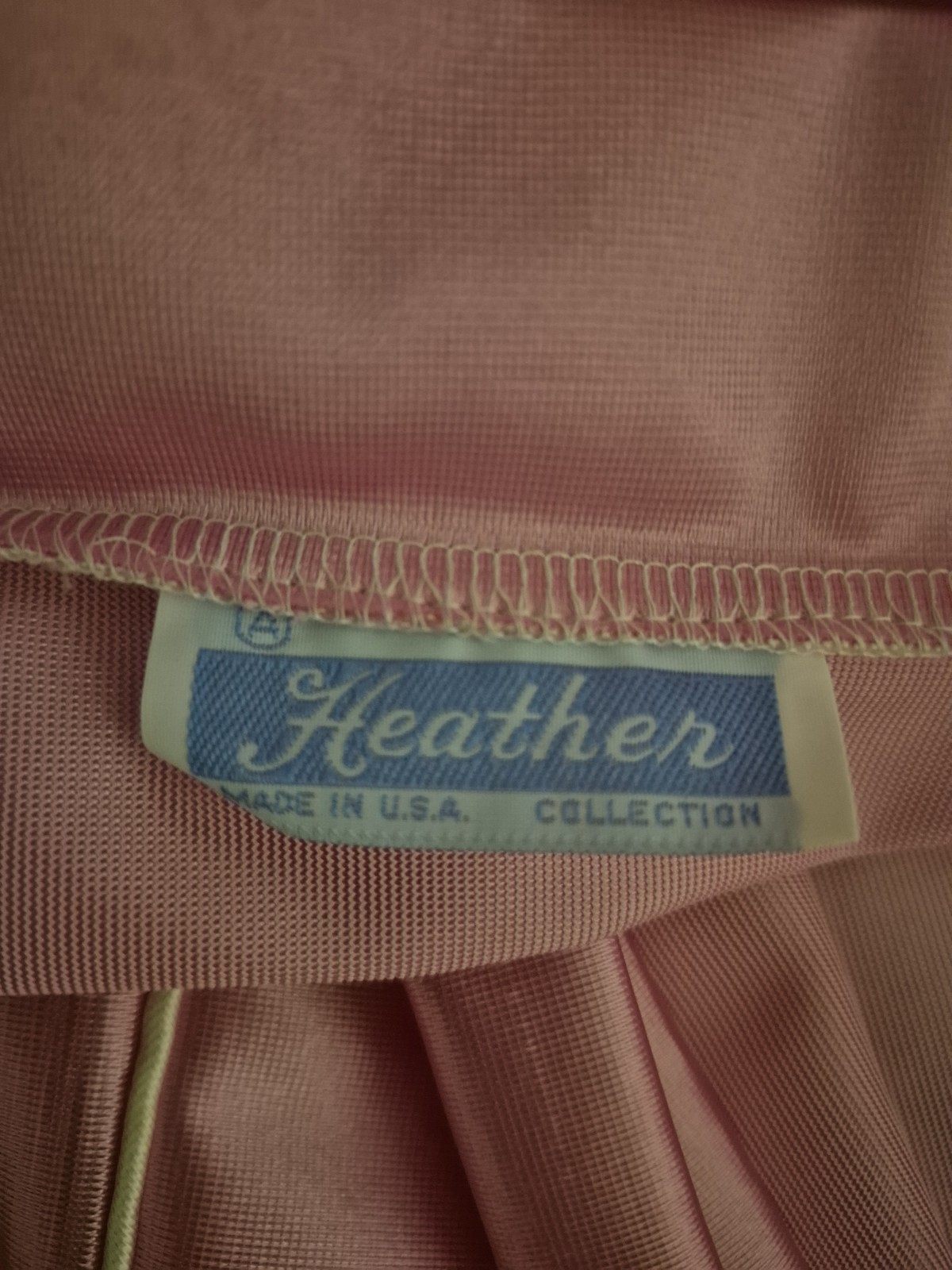 Vintage Heather Pink White Piping Short Satin Robe Pink Ladies