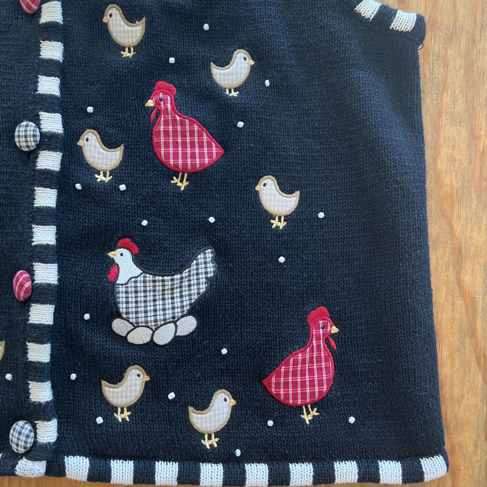Mandal Bay Womens Size M Vintage Knitted Chicken Vest Black & White Chicks Eggs
