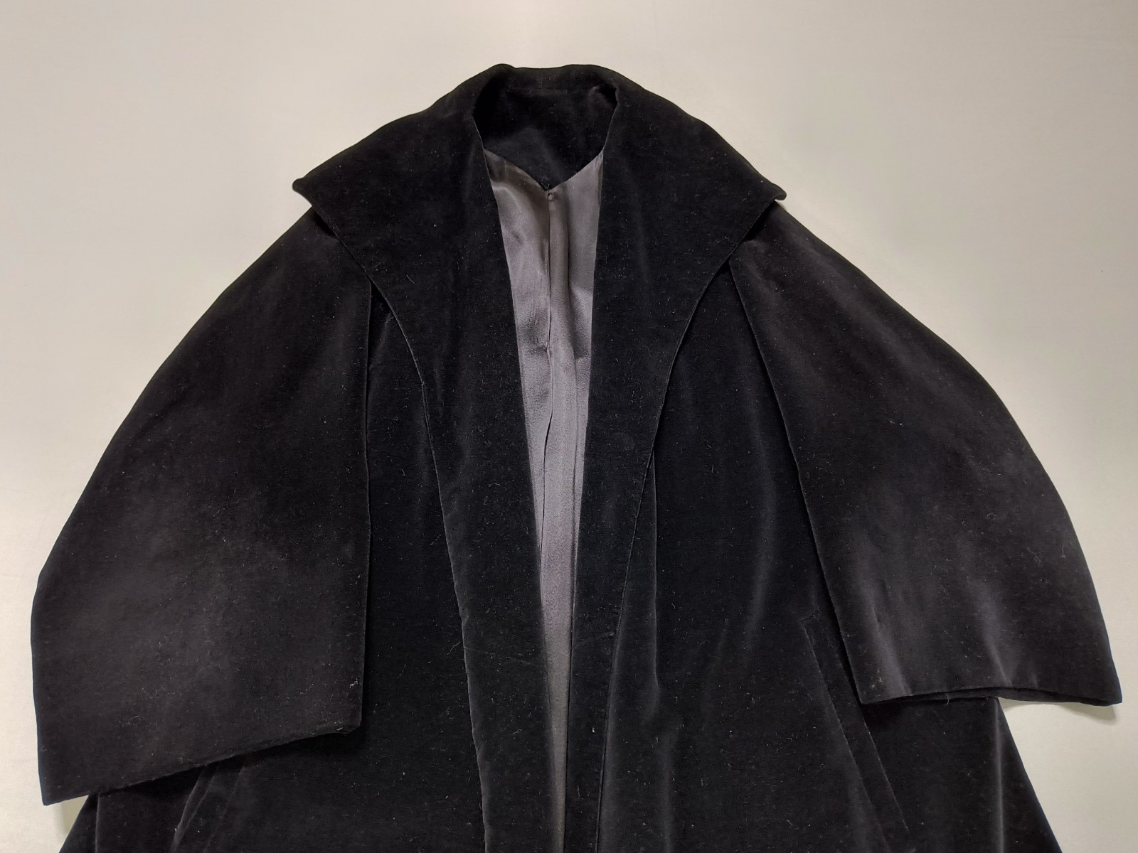 VTG 50s Original Candi Wrap Long Maxi Coat Union Made Black Velvet Witchy L Vamp