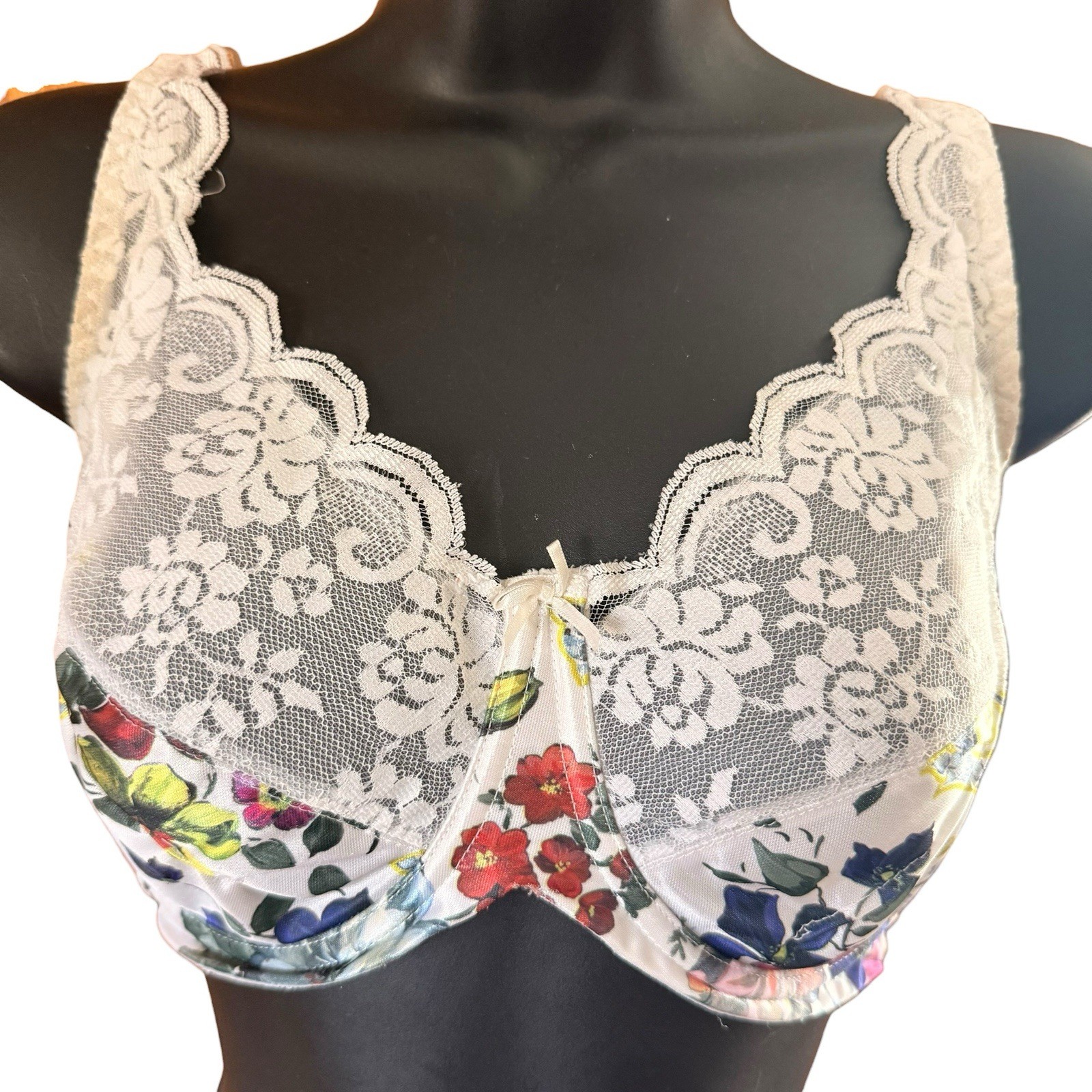 Vintage Maidenform Chantilly Bra 34DD Lace Underwire Floral Silky Satin Unlined