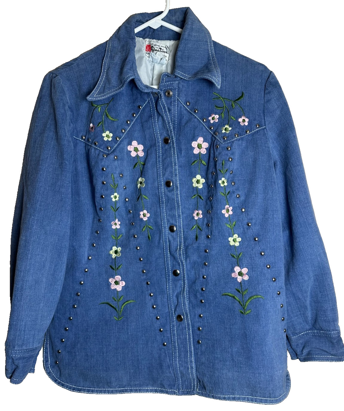 70s Vintage Gina Teresa Studded Denim Jacket w Floral Embroidery 16