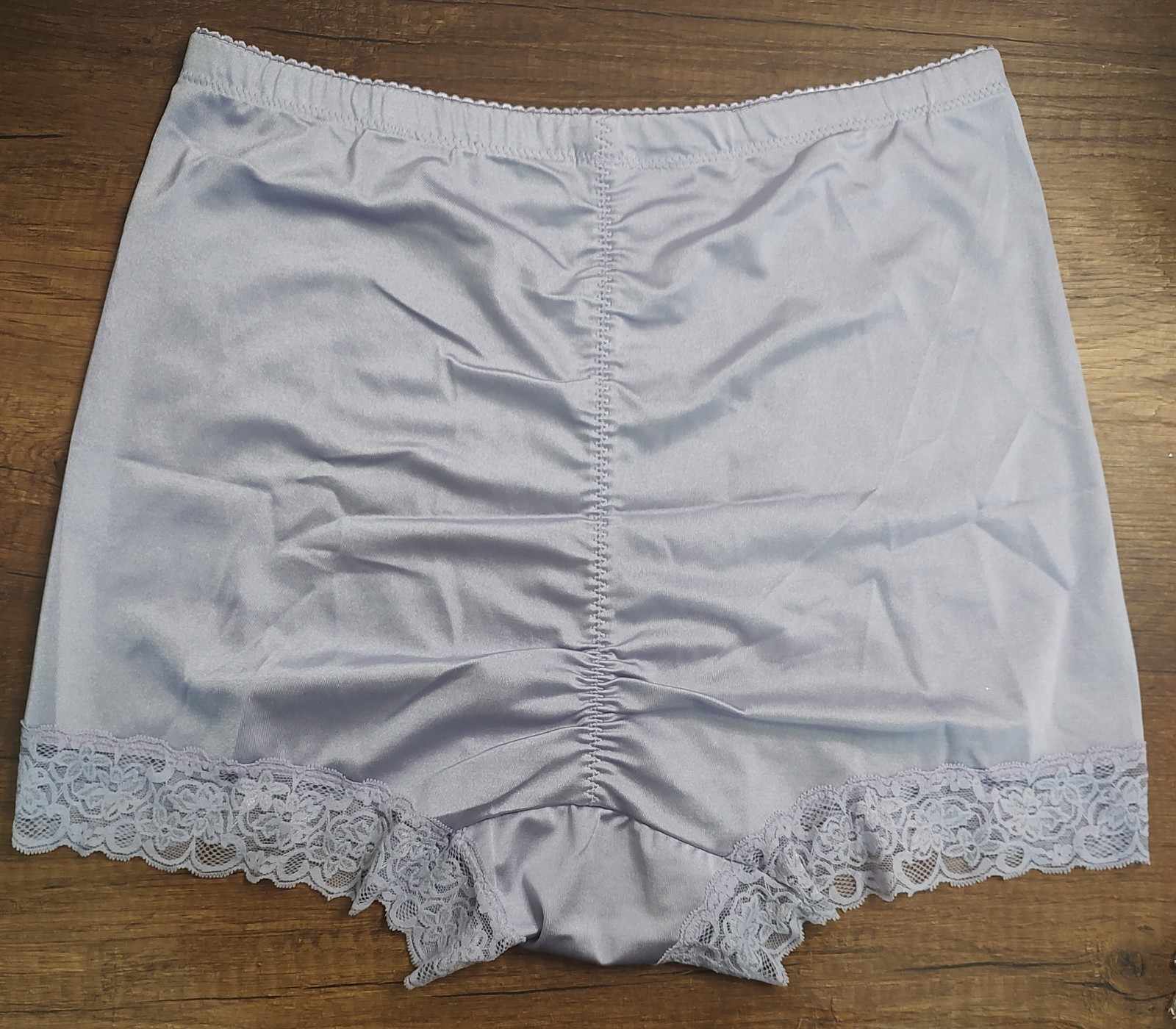 Rhonda Shear Purple Lavender FLORAL Lace Trim Control Panties. Size 3X B4