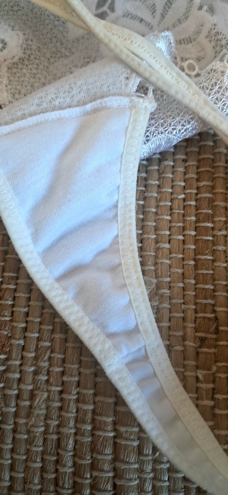1990’s White Lace Thong Panty Size 9 Semi-share Double Strapped Hips G-string