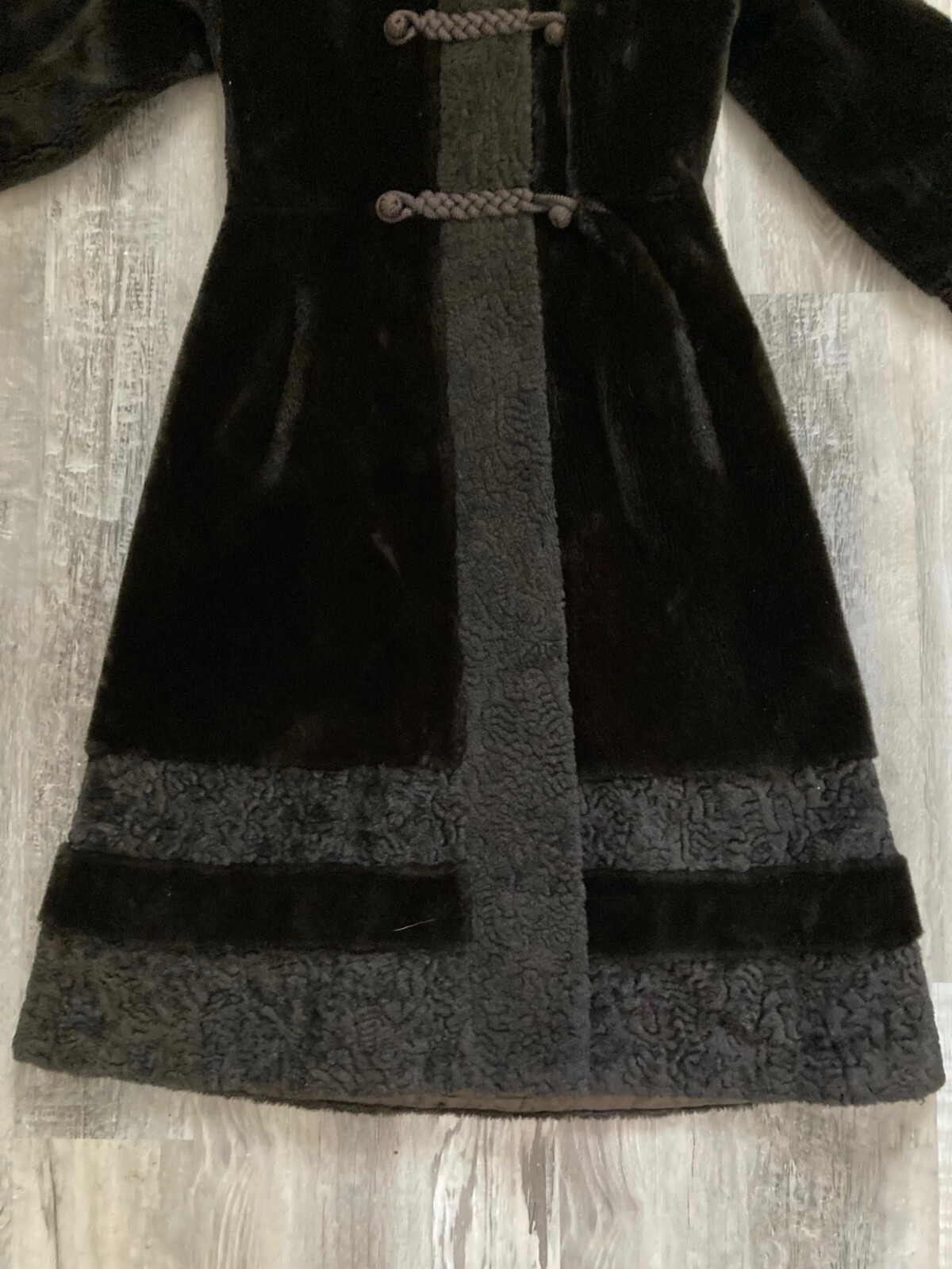 Vintage Borgana by Fairmoor Brown Hooded Faux-Fur Braided Women’s Coat Sz Small