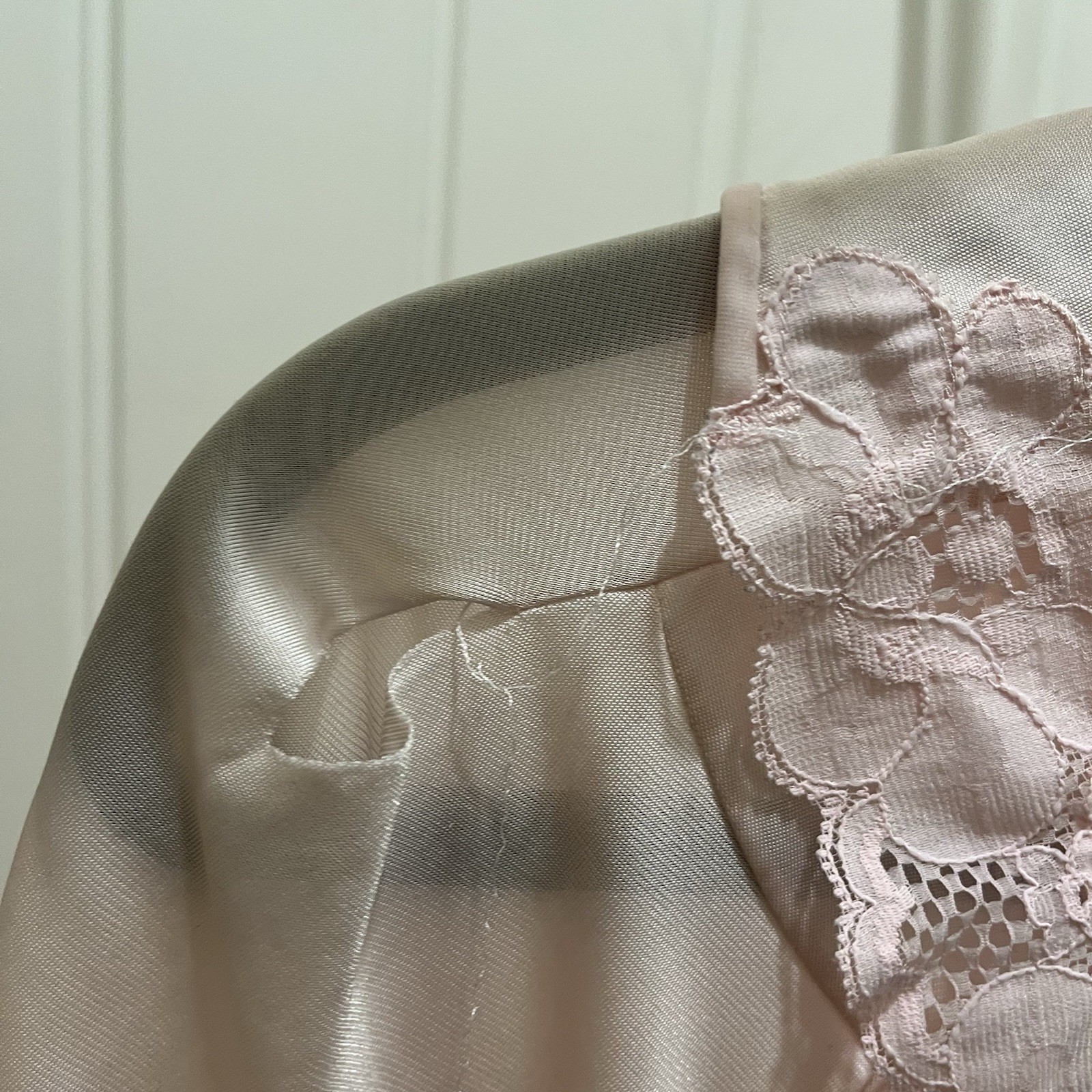 Vintage Lorraine Ice Pink Nylon Nightgown House coat Lace Trim Button Up Size L