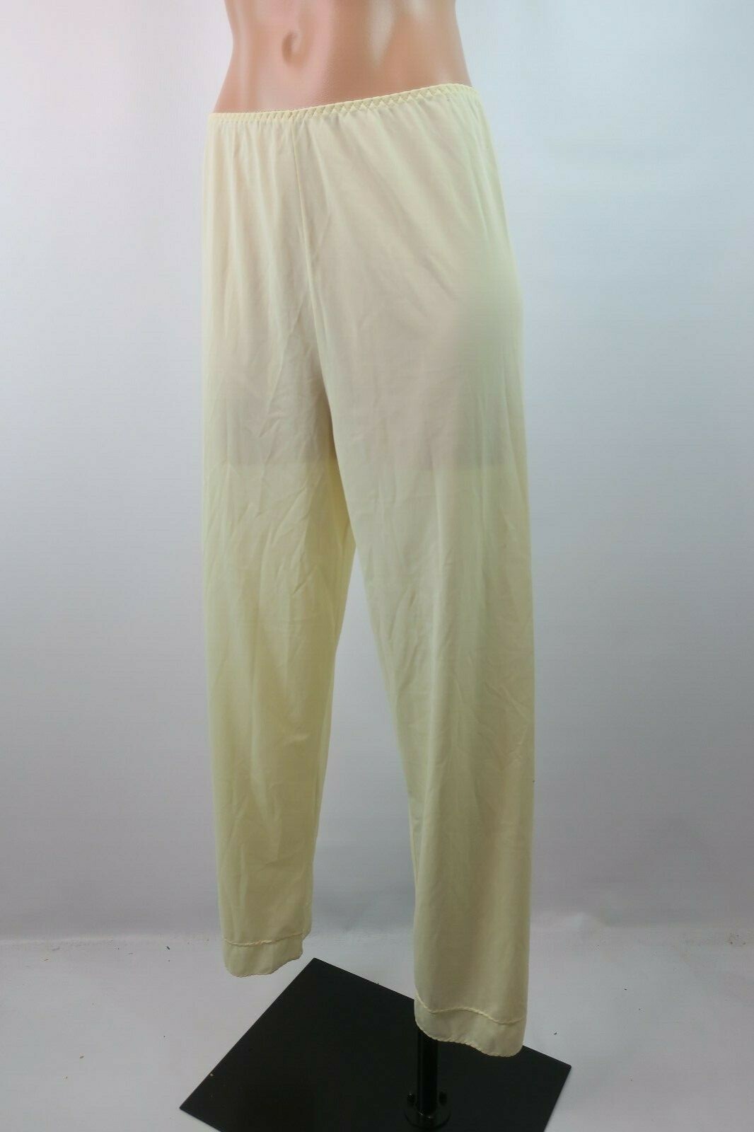 VTG 70s USA WONDER MAID Sz M Nude Hi Waisted Antron Nylon Slip Pants Lace Trim
